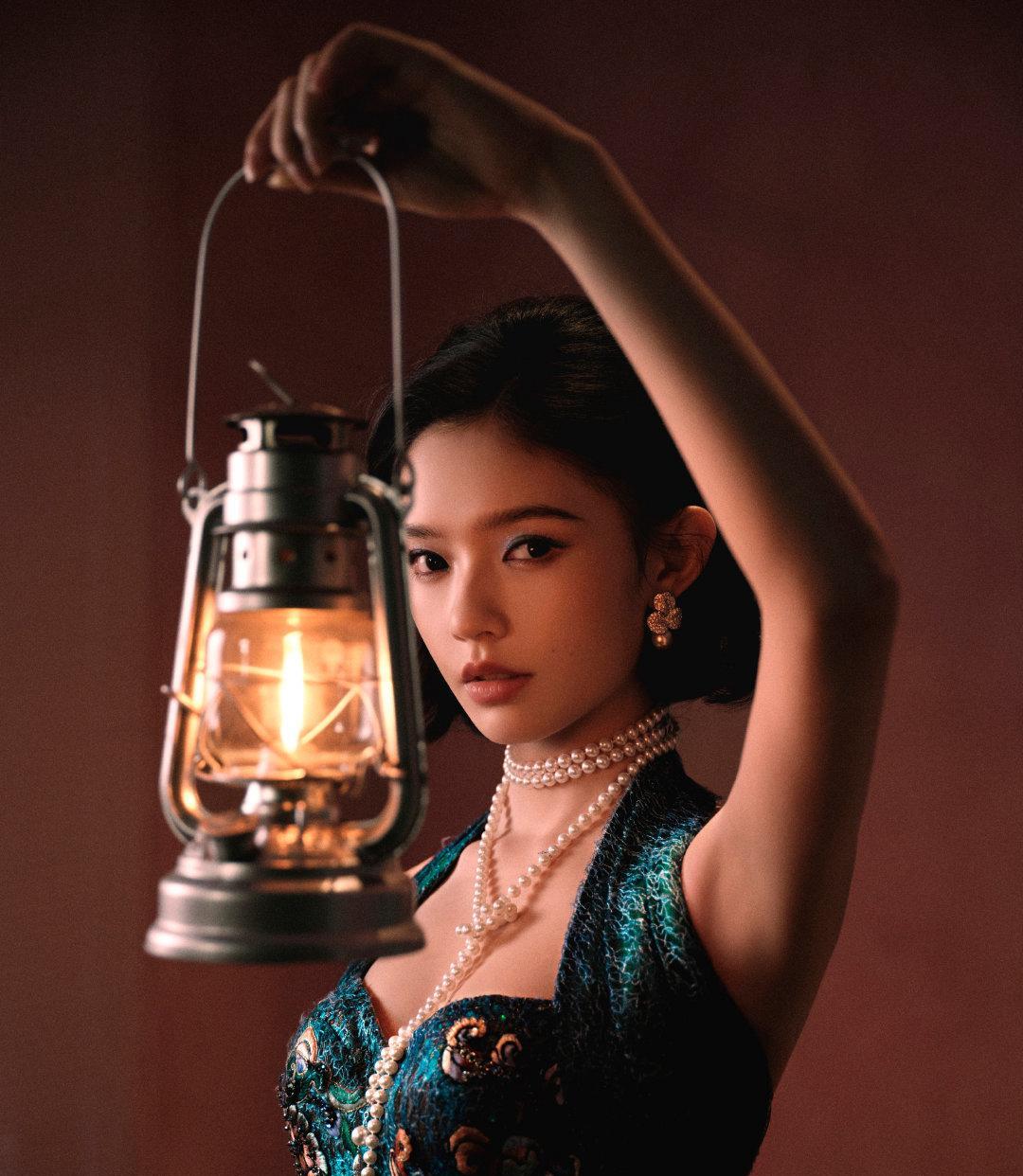 林允w盛典