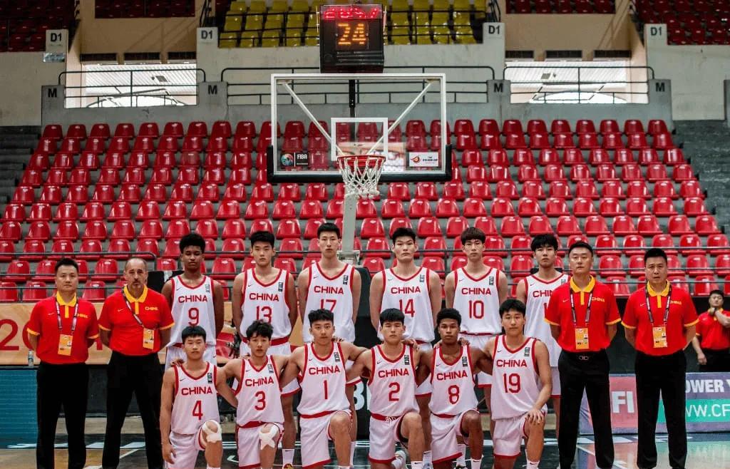 U19男篮世界杯:中国72:80不敌加拿大男篮，赛后给球队评分如下:
1.朱正-