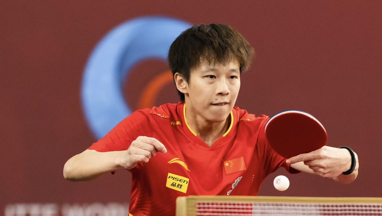 林高远为什么在致敬许昕？
许昕世乒赛爆冷出局止步32强，2:4不敌西蒙·高茨的新