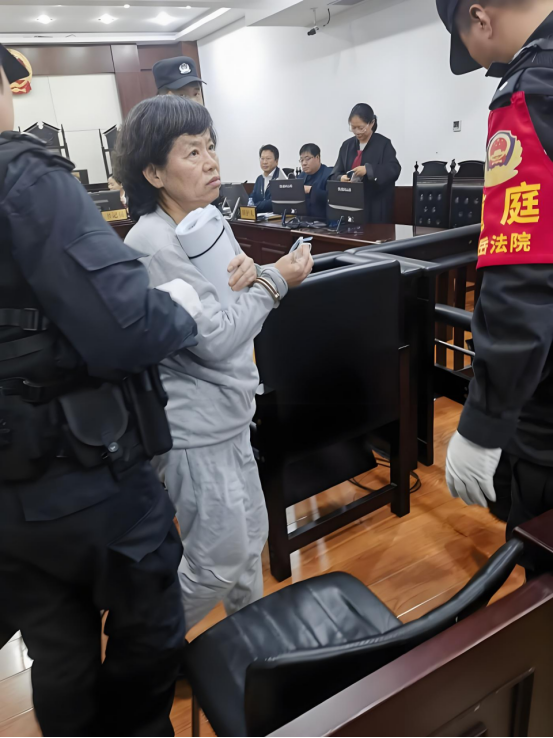 山东一律师顺利帮助75名农民工讨薪成功，可事后才发现包工头其实早就为农民工垫付了