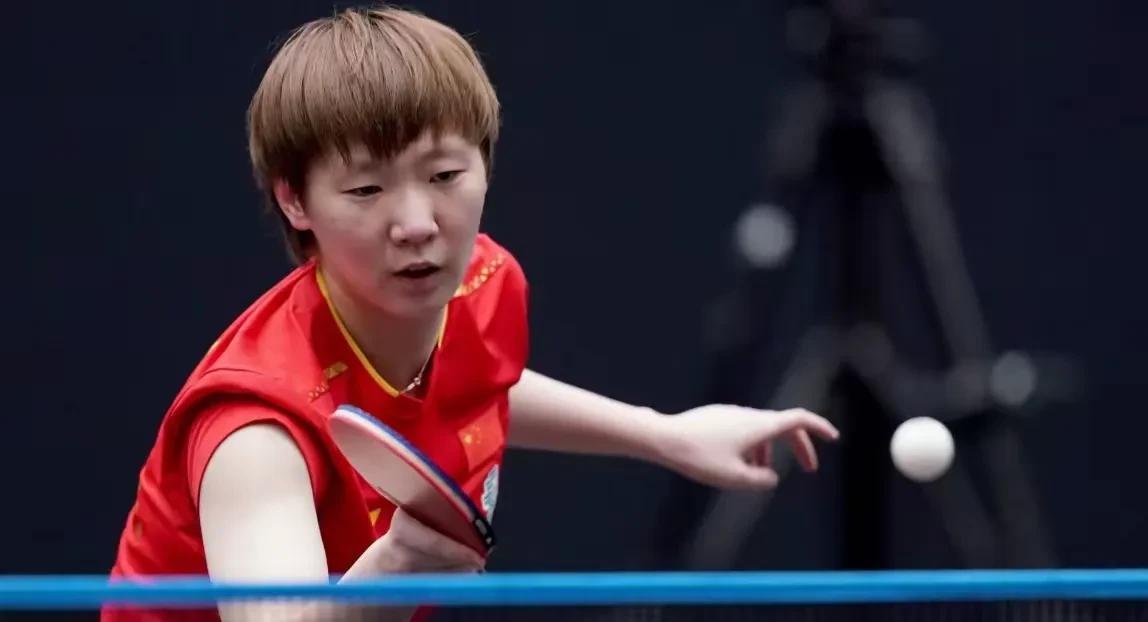 王曼昱4:2战胜桥本帆乃香，国乒包揽女乒四强。
这届瑞典大满贯和横滨冠军赛相似，