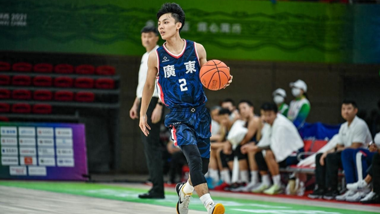 广东男篮97: 77西班牙赫罗纳，赵睿10分，徐杰21分获本场最佳球员