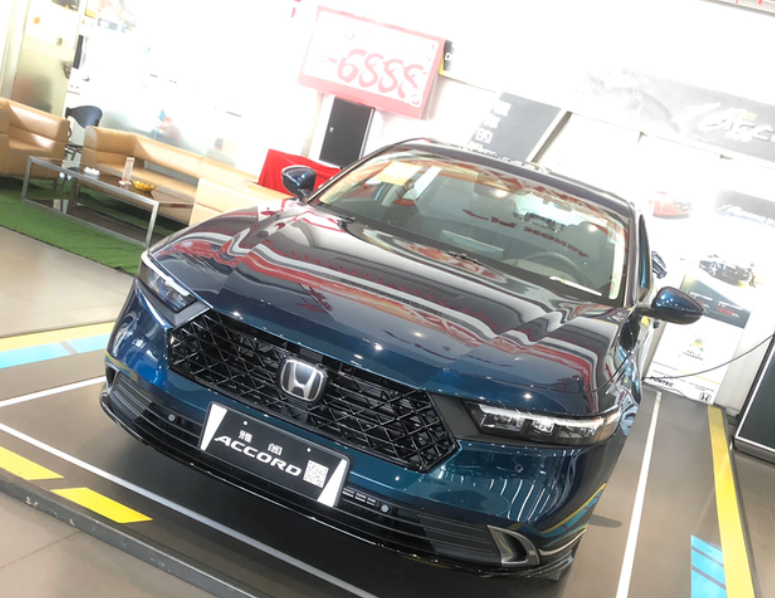 十一代雅阁值得买吗？
至少我去看了细节还是不值得买，都2023款，改款了，还用拼