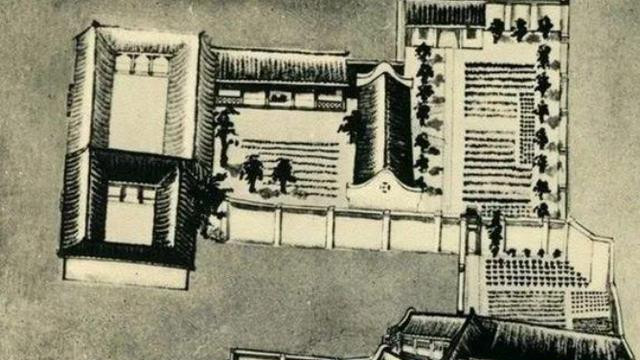 2014年，刘文彩之孙刘小飞，前往收租院参观，留下了这一张合影