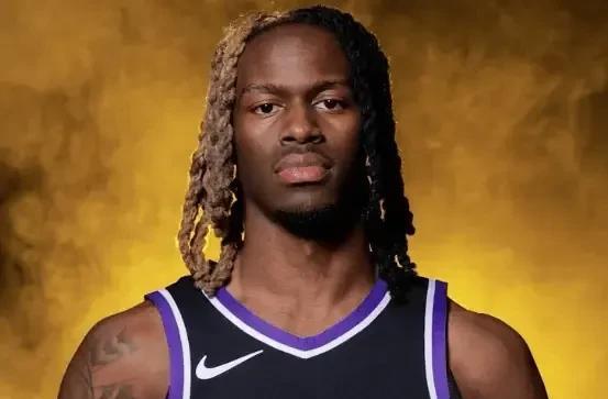 NBA情报局7月19日讯   勇士队又有新目标了！这次他们瞄准的是萨克拉门托国王