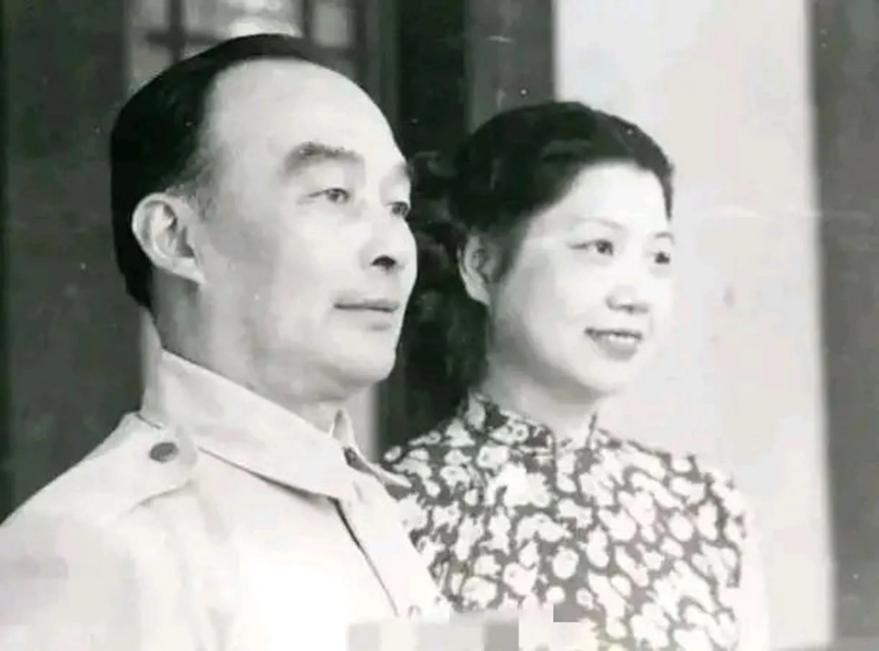 1936年，胡宗南爱上了有夫之妇黄鹤云，他甩给对方1000大洋：“钱归你丈夫，你