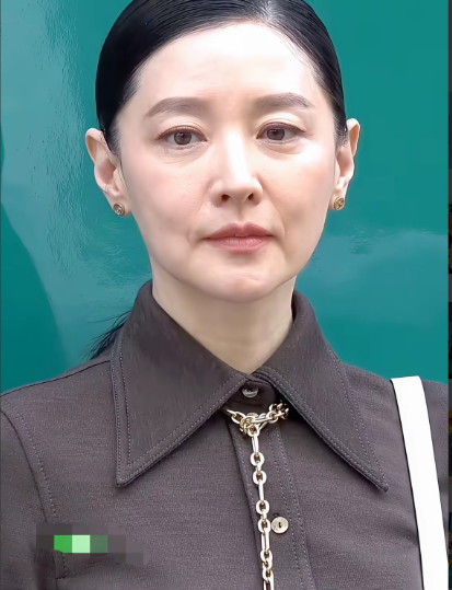 看了李英爱的状态就懂了
大家都交了太多的智商税了
不管你多漂亮，不管你用多昂贵的