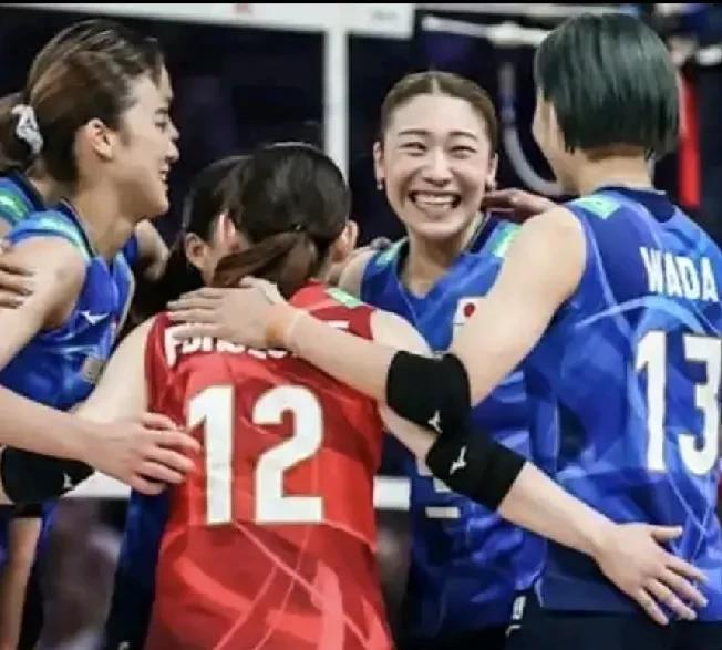 中国女排的手下败将日本队！3—2神奇的战胜欧锦赛冠军土耳其女排！
昨晚的一场四强