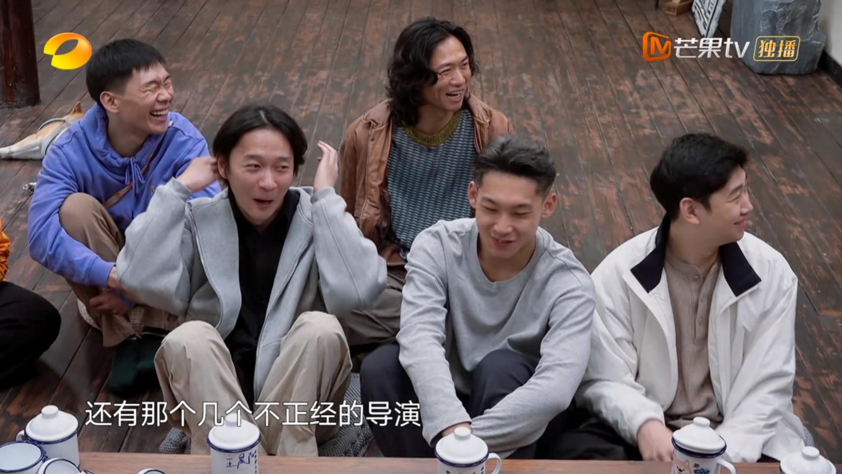 《向往的生活8》请了很多好朋友来助阵，为何观众还是不感兴趣？