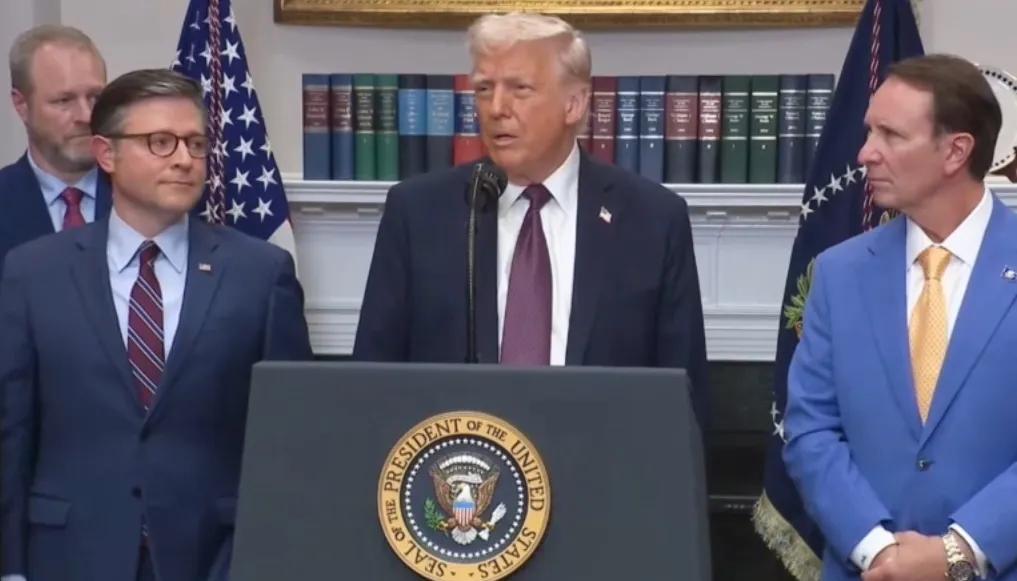 欧盟15%、日本15%，美国已经完成与除中国外世界主要经济体的关税贸易谈判，欧盟