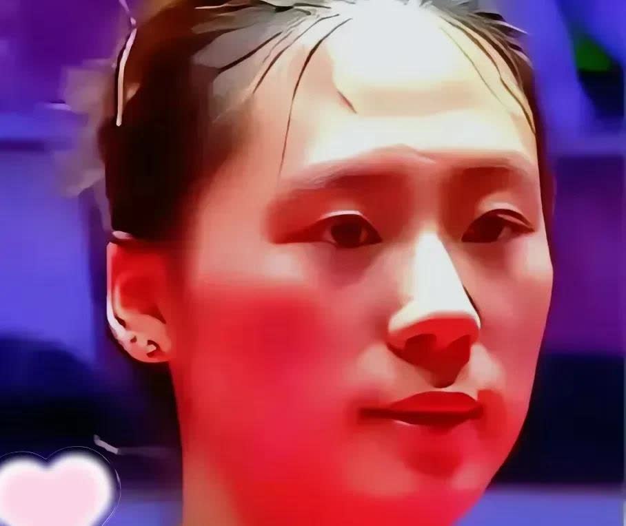 陈熠和张本美和的比赛中以11比0惨败，陈熠输的不是技术，心态先崩了。怕输心理强烈
