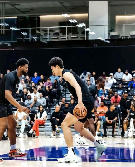 历史第一次，杨瀚森提前锁定NBA。

因为有50人退出今年NBA选秀，从最初总共