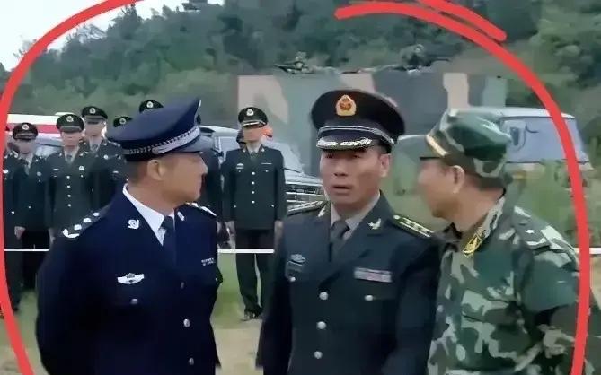 三位都是领导，请问是谁的领导更大