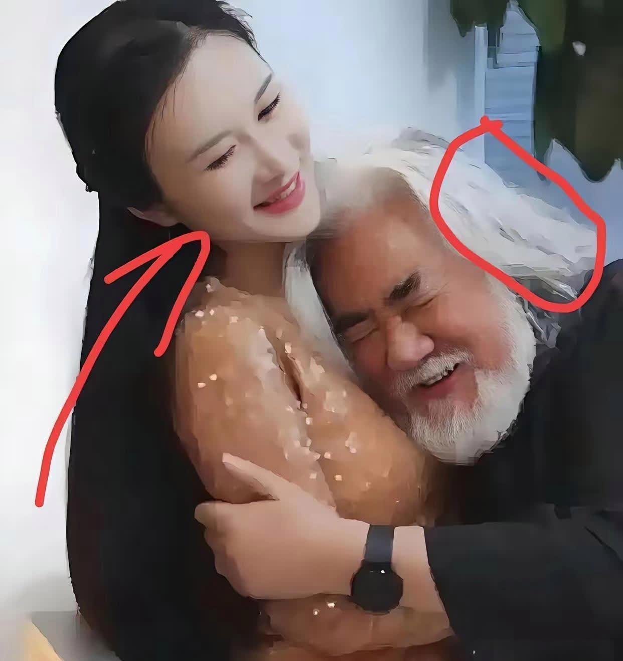 看了张纪中和他老婆的照片后，就会发现，身体语言确实是骗不了人的呀。

虽说张