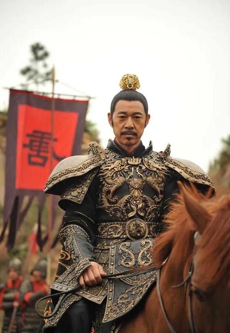 李世民在病重弥留前召见李勣，御前对话暗藏杀机。会面后，李世民叮嘱李治，若李勣被贬