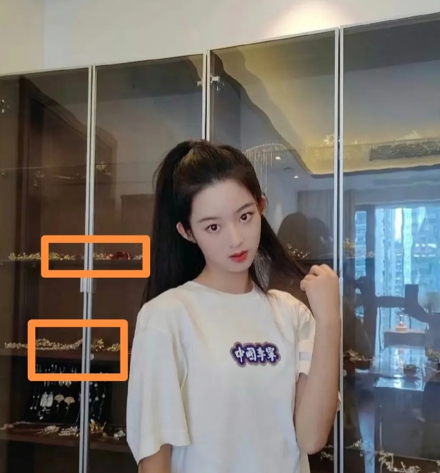 为啥黄杨钿甜的爸爸这么着急发声明？
结合网友评论给的信息，
我得出三个结论一个疑