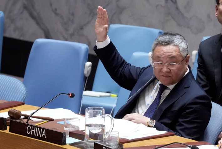 【美国赖账28亿威胁退群！中国在联合国挑大梁，经费分摊打破新纪录】

按照联合国