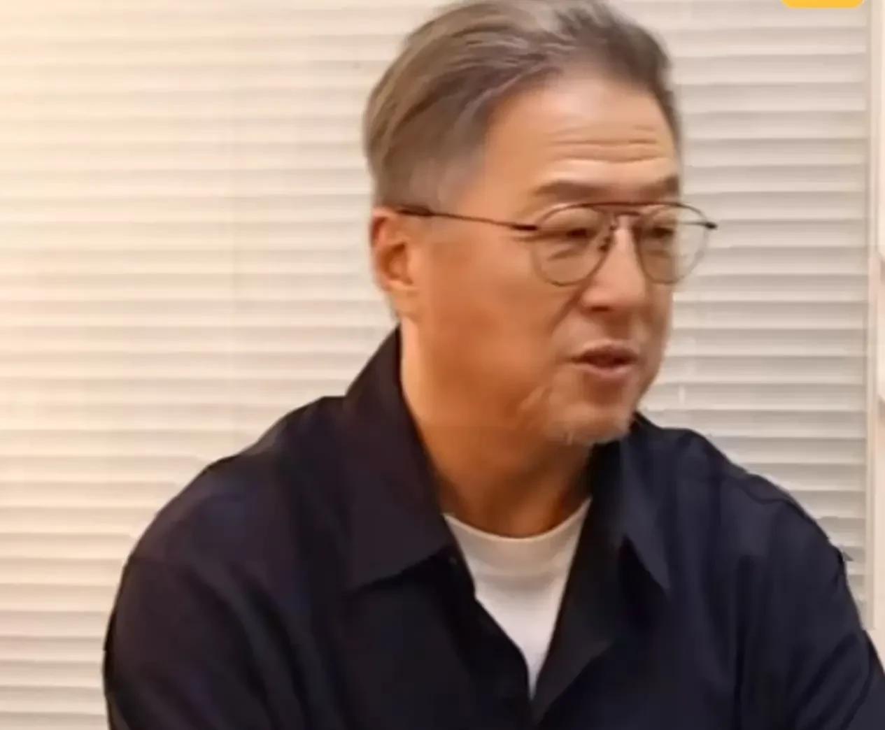 王伟忠，官宣自己的新节目了。
8月6日，王伟忠在自己的社交平台发文，宣传自己8月