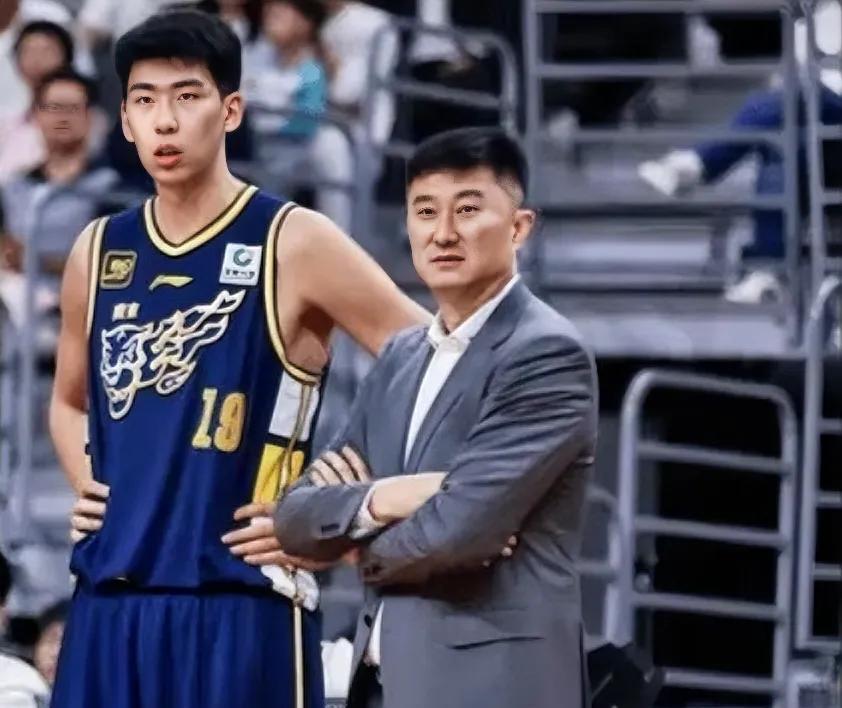 广东赢四川不可怕，杜锋赛后的话才可怕
这场比赛广东队第一节只得到16分，创下第三