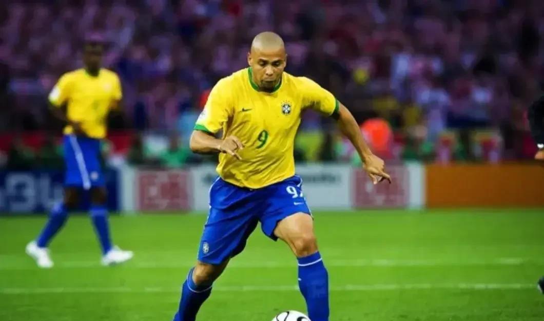 不看不知道，一看吓一跳！！
第1个赛季，大罗打进0球，克鲁塞罗；
第2个赛季