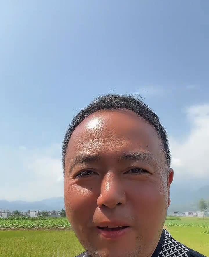 小米汽车刷新纽北赛道成绩之我见。
这两天小米汽车刷新纽北赛道最新成绩的信息充斥