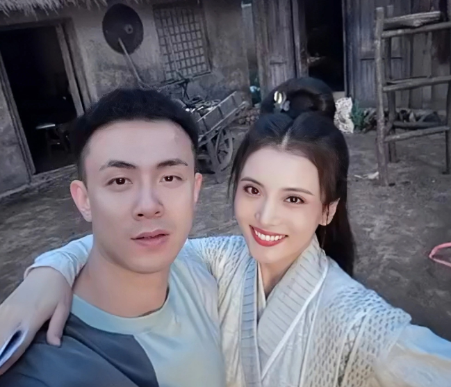 CBA降薪一事已经被否决！据媒体人导演我躺哪透露，在CBA股东大会上各队老板提议
