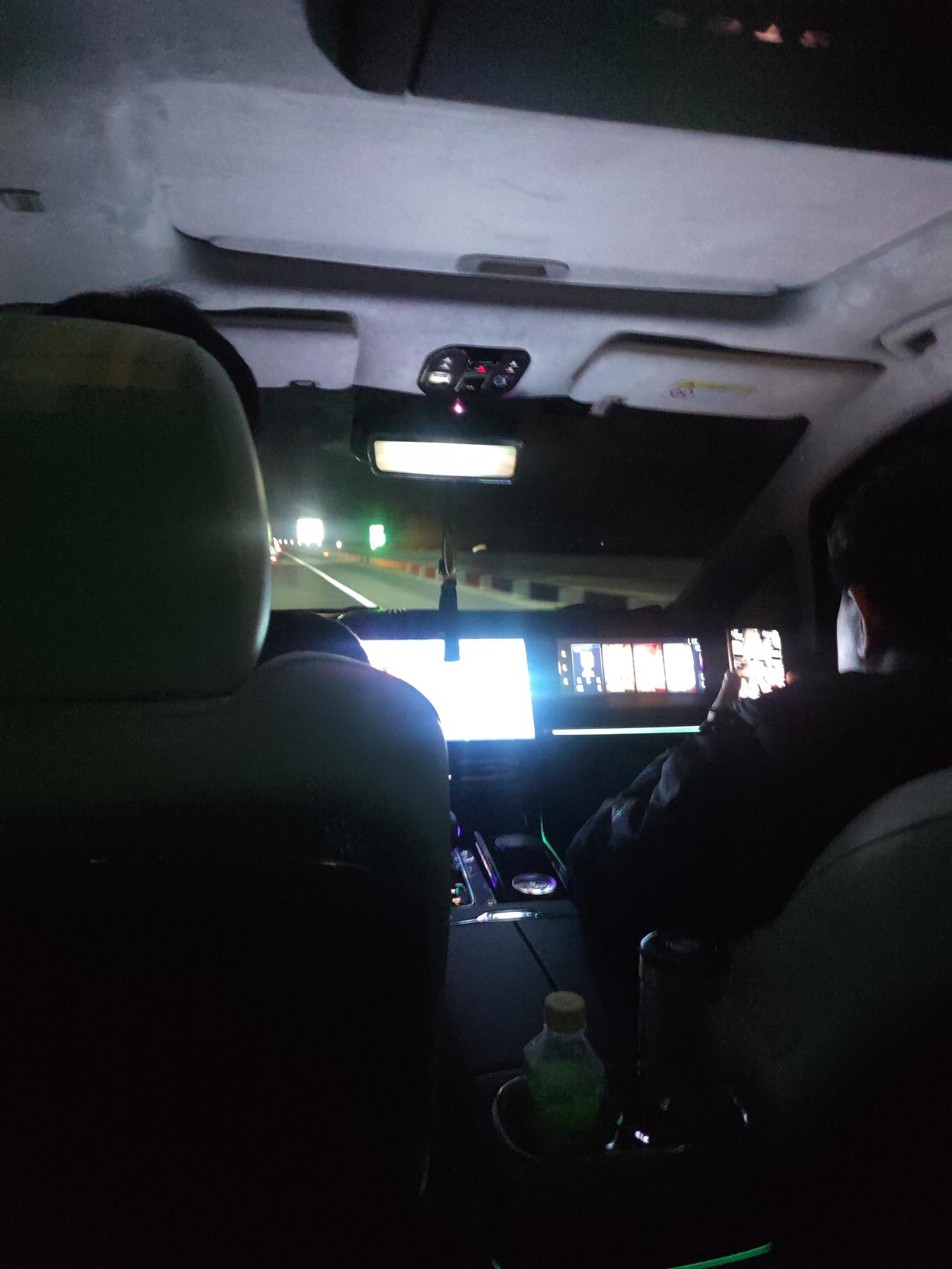 车速高于100时速，方向盘低幅度高频抖动