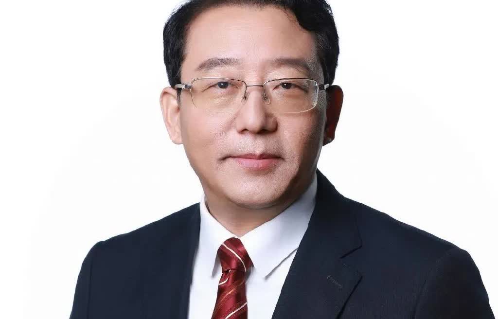广汽也要发力了！广汽集团董事长冯兴亚专程拜访华为任正非，与其在汽车产业趋势、营销