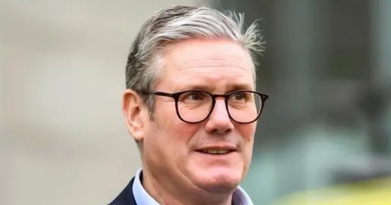 终于认识到了！英国发表声明！英国首相斯塔默表示，俄乌冲突已经持续三年多了，必须尽