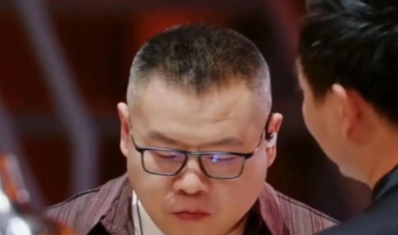 岳云鹏给所有艺人都上了一课！
你可以不赚钱，
但是一定不要因为赚钱，就去上一些不