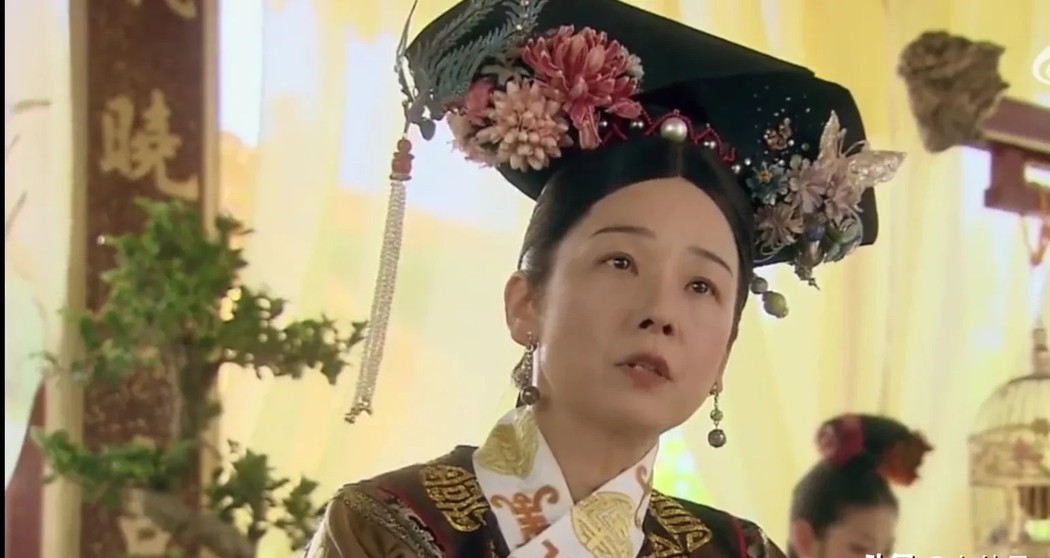 1889年，隆裕跪在慈禧面前哭着哀求，“皇爸爸，您就饶我这一回吧！”怎料，慈禧压