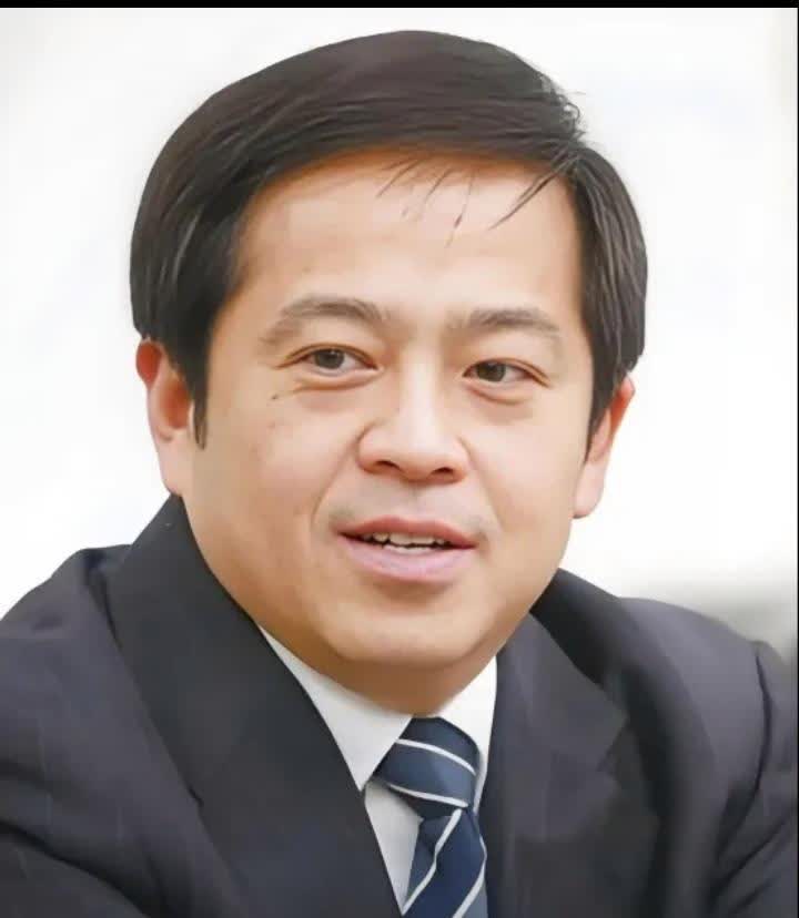 阻止徐工被美收购，向文波凭笔力挽狂澜