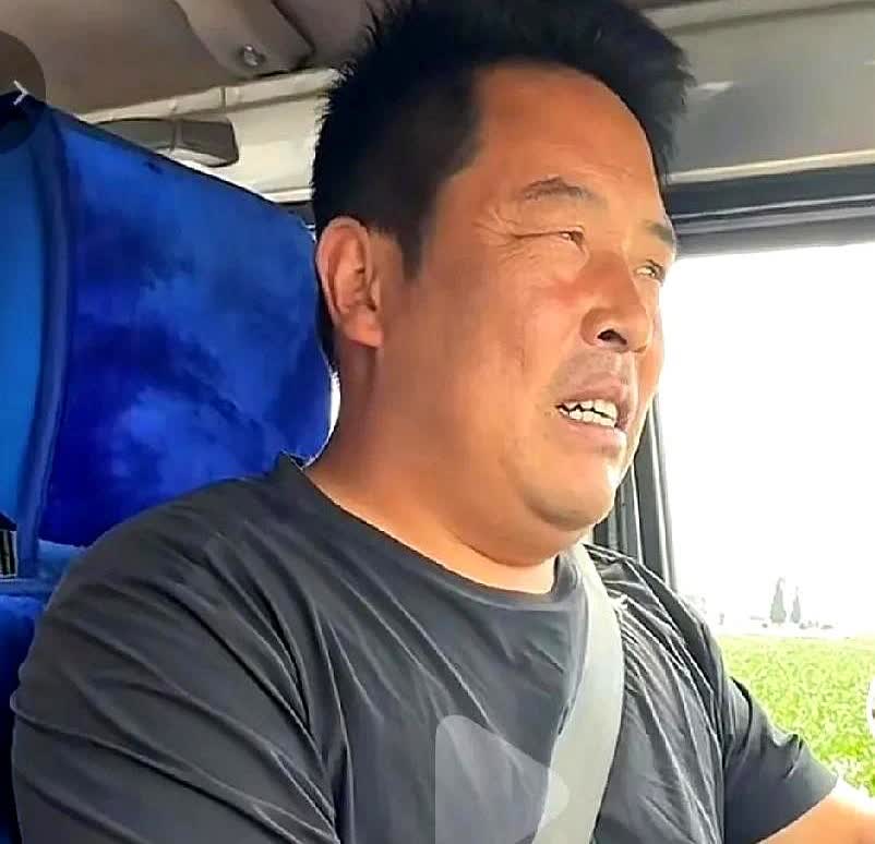 法图麦跟她妈妈又被网暴了，真是替她们抱不平！愤怒！

阿蛋哥第一句话就说得稀
