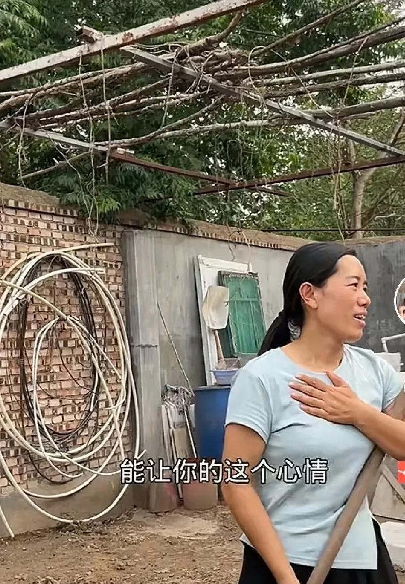鹏妈大嫂一家的视频让人看着真实接地气，而鹏妈一家的视频让人感觉卖惨，区别竟然在这