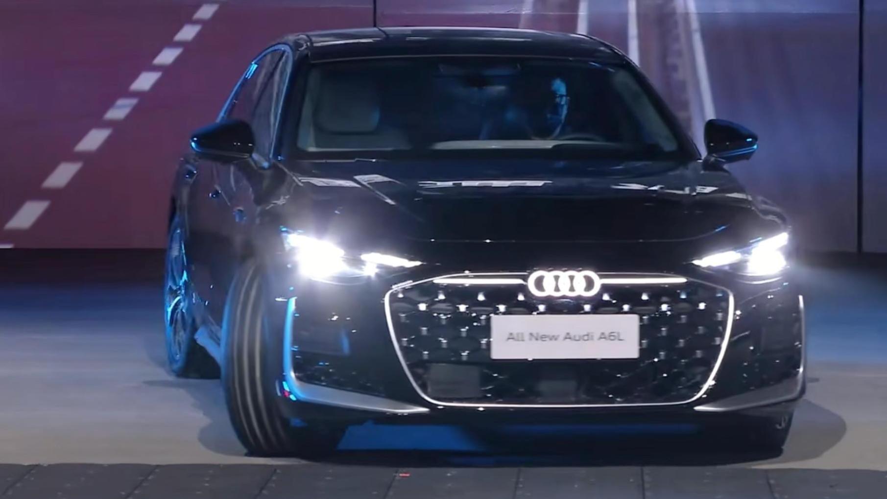 全新奥迪A6L实车惊艳，升级点有哪些？年前抄底现款还是等换代？