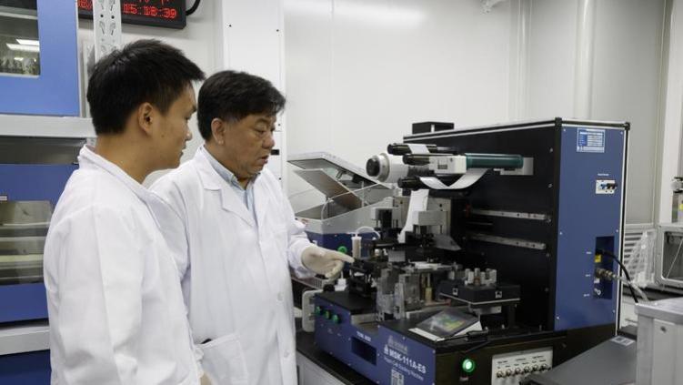 锂电池领域取得重大突破：续航超2000公里，下半年全面投产