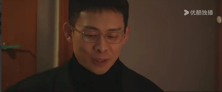《以法之名》第8-9集预告：老乔的案子草草结案，洪亮通过反复观看老乔认罪的视频终