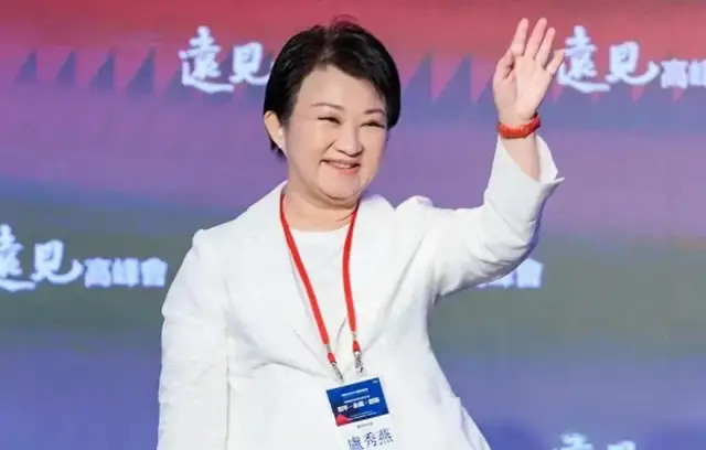 朱立伦接班人不装了，对大陆改了称呼？或将把国民党带上绝路