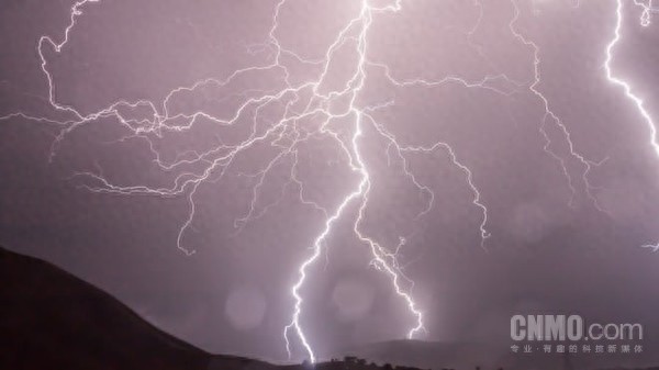 国外科学家揭露闪电起源之谜 破解270年未解难题