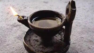 点灯告别费油？一盏小小的省油灯，体现宋人节俭巧思