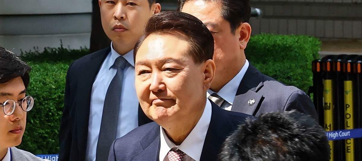 尹锡悦拒绝调查，到底在怕什么？











---








