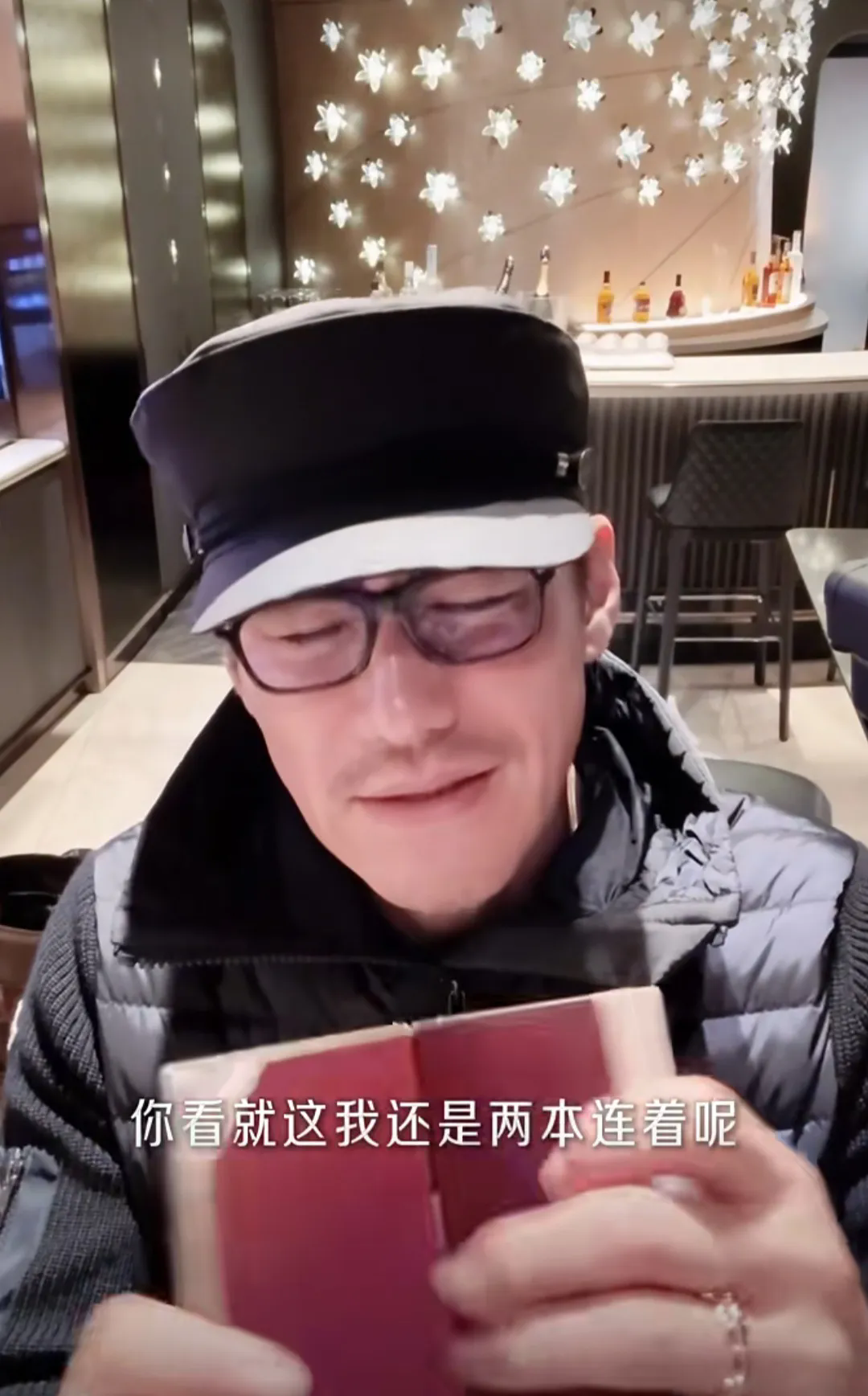 胡兵近日又一次站出来，认真重申自己的护照是中国的，并非泰国的。他发布的视频里，手