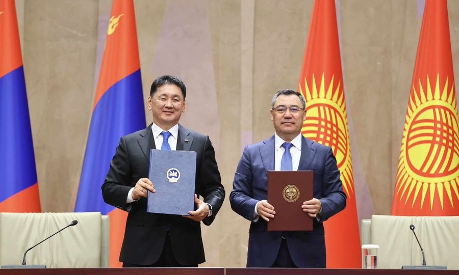 蒙古国总统乌·呼日勒苏赫正在对吉尔吉斯斯坦进行国事访问，两国签署了《蒙古国和吉尔