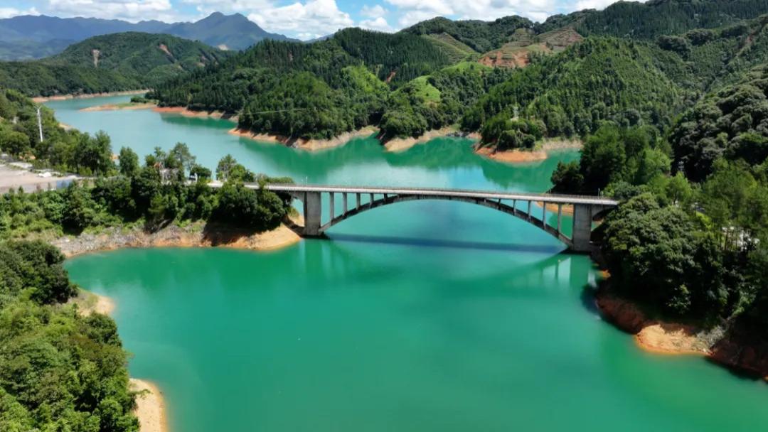 走进天鹅山，探寻资兴的江上明珠……