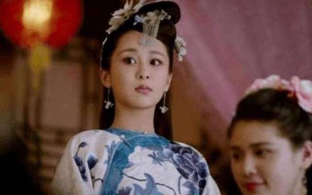 公元1398年6月，朱元璋在驾崩前留下了一道遗旨：赐死所有嫔妃，入皇陵殉葬。
这