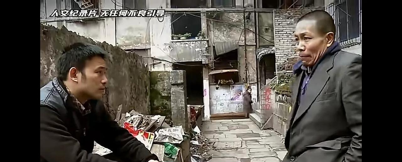 河南扬言到现在依然仇恨导演何苦，真的太忘恩负义了。
听了棒棒这话，大家觉得，何苦