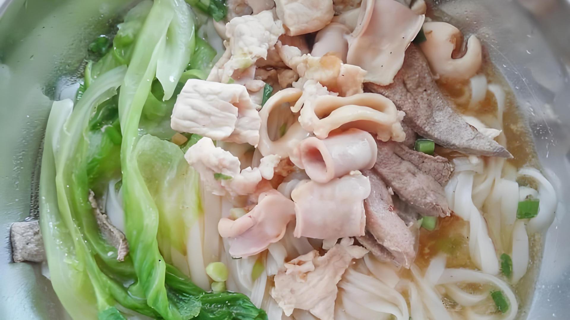 早晚交替之时的寒意，柳州人都以暖胃美食驱散，选择还十分丰富