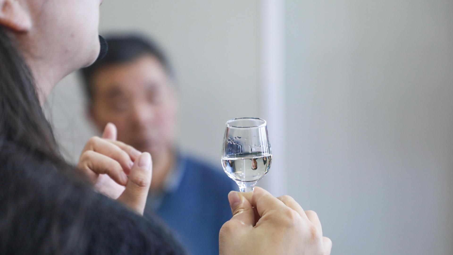 对号入座！饮酒“九重境界”全网疯传，第5重开始吐真言，你在哪一重？