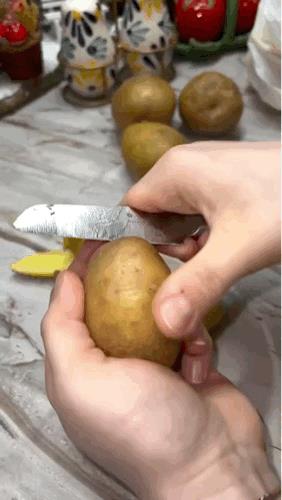 土豆：早知道这样，就烂地里了[泪奔]