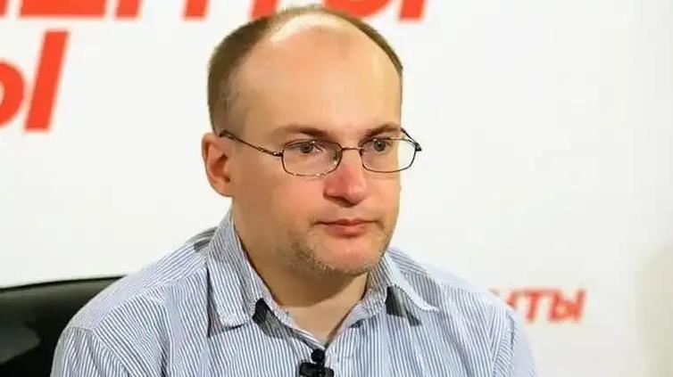 俄专家一句话，直接把中国武器贬为废铁：“参数世界第一，但没打过仗。
 东风-17